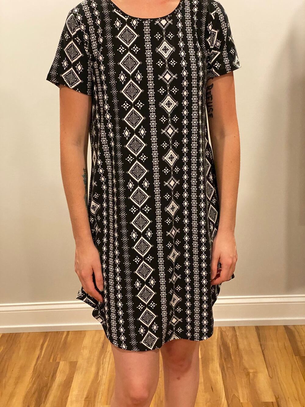 Bobbie Brooks T-Shirt Sheath Geometric Pattern Dress size Small